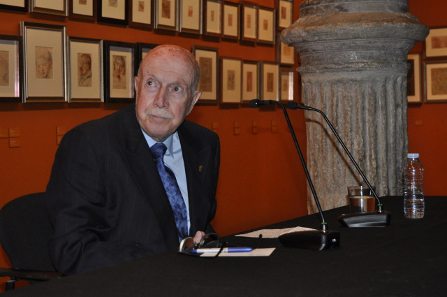 Archivo - Foto de archivo del catedrático y político aragonés Ángel Cristóbal Montes.