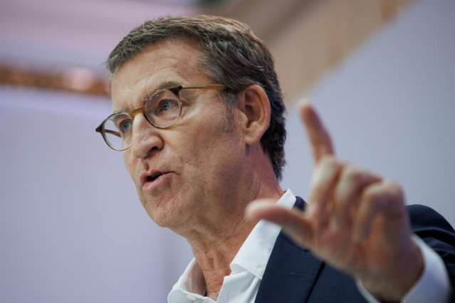 El presidente del PP, Alberto Núñez Feijóo, inaugura el curso ‘Fortalecer Europa con una alternativa para la mayoría’, a 13 de julio de 2022, en San Lorenzo de El Escorial, Madrid (España).