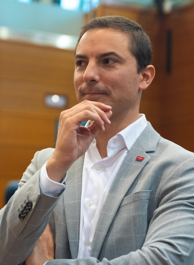 Archivo - El secretario general del PSOE-M, Juan Lobato,