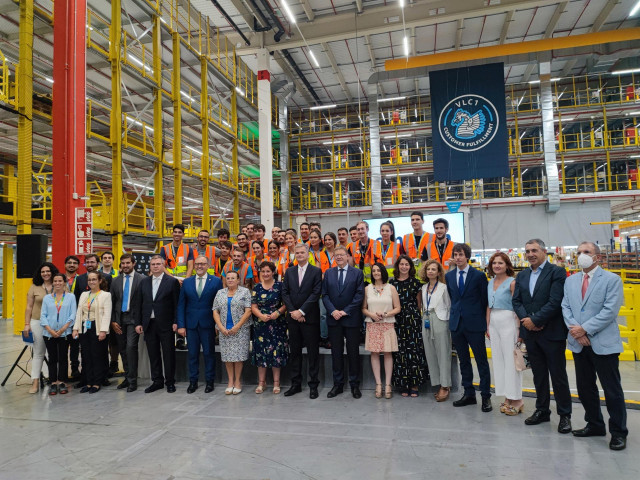 Amazon inaugura su nuevo centro logístico en Onda