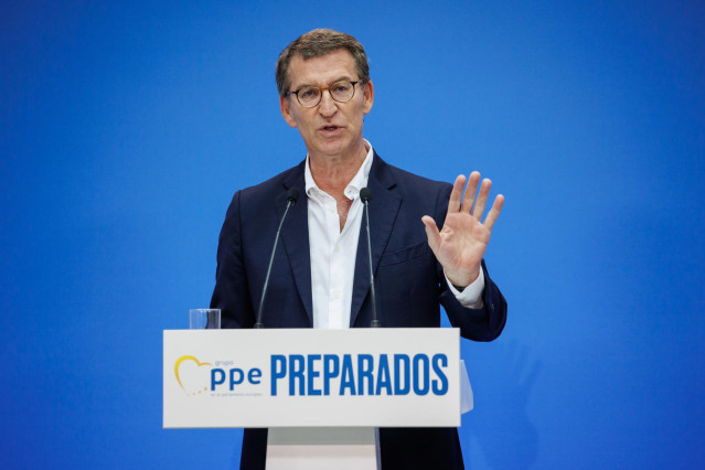 El presidente del PP, Alberto Núñez Feijóo, inaugura el curso ‘Fortalecer Europa con una alternativa para la mayoría’, a 13 de julio de 2022, en San Lorenzo de El Escorial, Madrid (España).