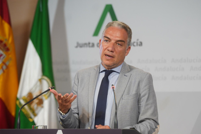 El consejero de la Presidencia, Administración Pública e Interior y portavoz del Gobierno andaluz en funciones, Elías Bendodo, comparece en la rueda de prensa posterior a la reunión del Consejo de Gobierno a 19 de julio del 2022 en Sevilla (Andalucía, Esp