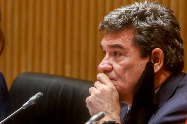 Archivo - El ministro de Inclusión, Seguridad Social y Migraciones, José Luis Escrivá, comparece en la Comisión de Seguimiento y Evaluación de los Acuerdos del Pacto de Toledo, en el Congreso