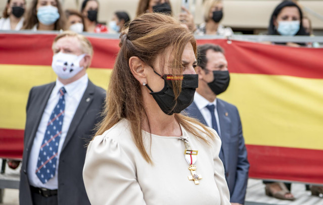 Archivo - La vicepresidenta de Ceuta, Consejera de Presidencia y responsable del Área de Menores, Mabel Deu, durante el 101 aniversario de la fundación del Tercio de la Legión de Ceuta en el Acuartelamiento García Aldave, a 20 de septiembre de 2021, en Ce