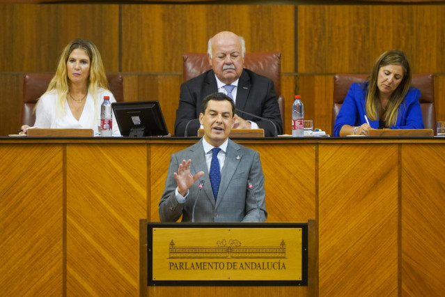 Primera jornada del debate de investidura del presidente de la Junta de Andalucía de la XII legislatura con la intervención del candidato del PP-A, Juanma Moreno a 20 de julio del 2022 en Sevilla (Andalucía, España)