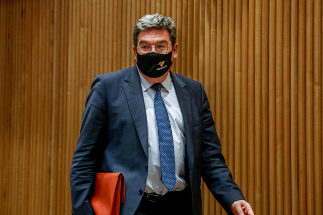 Archivo - El ministro de Inclusión, Seguridad Social y Migraciones, José Luis Escrivá, comparece en la Comisión de Seguimiento y Evaluación de los Acuerdos del Pacto de Toledo, en el Congreso