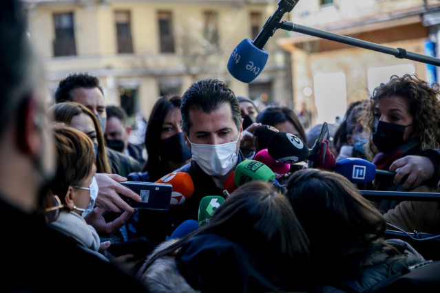 Archivo - El secretario general del PSOE de Castilla y León, Luis Tudanca, atiende a los medios a su llegada a la reunión del Comité Federal del PSOE, en la sede del PSOE de la calle Ferraz, a 6 de marzo de 2022, en Madrid (España). El Comité ha sido conv