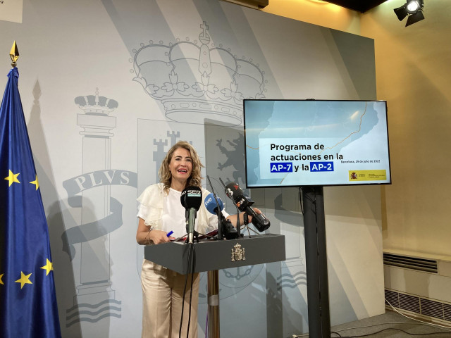 La ministra de Transportes, Movilidad y Agenda Urbana, Raquel Sánchez