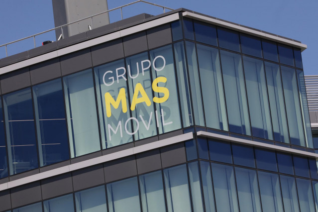 Archivo - Fachada de la empresa Grupo Mas Movil ubicada en Madrid, (España), a 10 de septiembre de 2020.