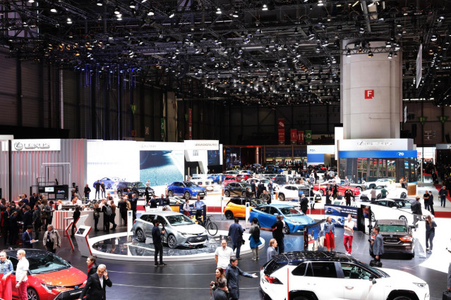 Archivo - Pabellón de Lexus en el salón Internacional del Automóvil de Ginebra.