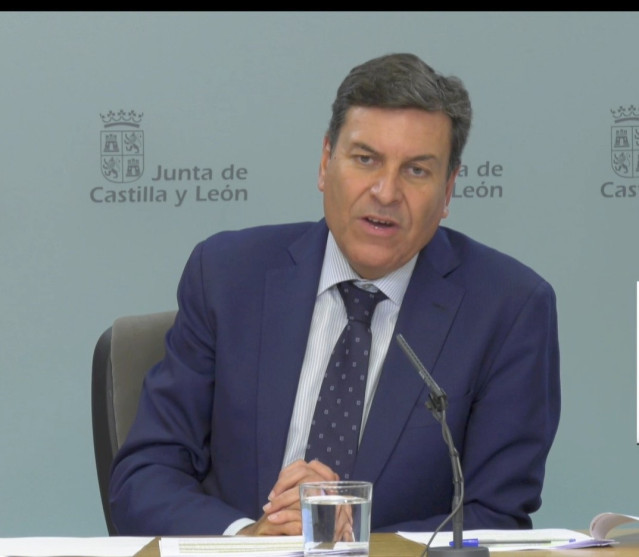 El consejero de Economía y Hacienda, en rueda de prensa tras el Consejo de Gobierno.