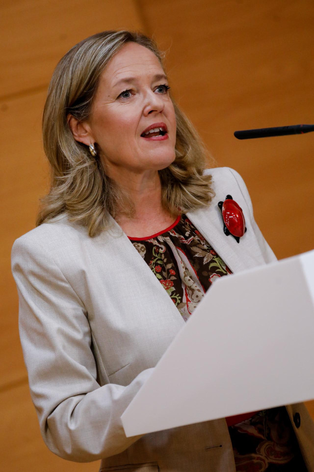 La vicepresidenta primera del Gobierno y ministra de Asuntos Económicos y Transformación Digital, Nadia Calviño, comparece después de su reunión con el presidente de la Región de Murcia, en el Palacio de San Esteban, a 2 de septiembre de 2022, en Murcia (