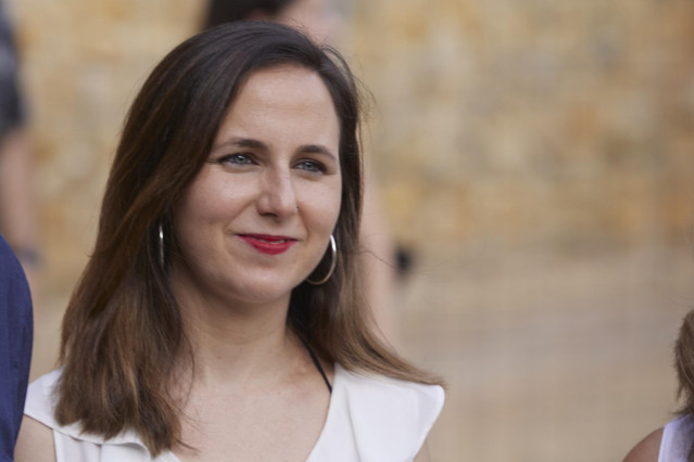 Archivo - La ministra de Derechos Sociales y secretaria general de Podemos, Ione Belarra,  en el Auditorio Los del Río en Dos Hermanas, a 14 de junio del 2022 en (Sevilla, Andalucía)