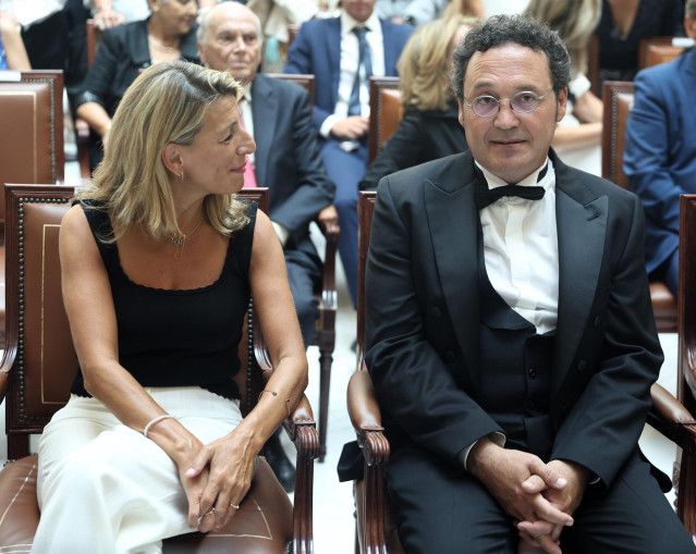 La ministra de Trabajo, Yolanda Díaz, y Álvaro García Ortiz (c), en el acto de toma posesión como nuevo fiscal general del Estado, en el Tribunal Supremo, a 5 de septiembre de 2022, en Madrid (España).