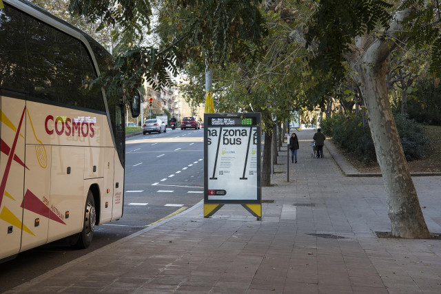 Archivo - Autocar en Barcelona