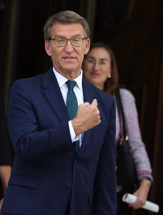 El líder del PP, Alberto Núñez Feijóo, a su llegada a la apertura del Año Judicial 2022-2023, en el Tribunal Supremo, a 7 de septiembre de 2022, en Madrid (España). Durante este acto, que da comienzo al Año Judicial 2022-2023, el Rey Felipe VI, recibe al