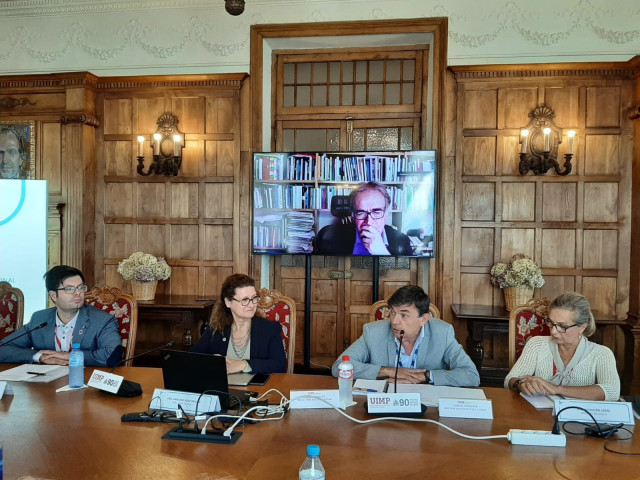 El ministro Joan Subirats participa de forma telemática en la clausura de un curso de la UIMP