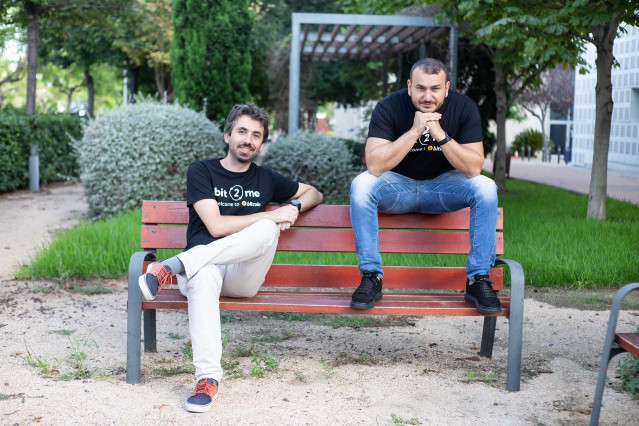 Archivo - Economía.- Bit2Me se alía con AWS para impulsar a las startups de criptomonedas que desarrollen proyectos con B2M