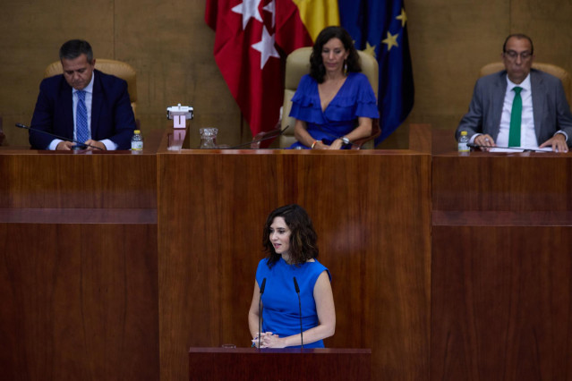 La presidenta de la Comunidad de Madrid, Isabel Díaz Ayuso, interviene en el debate del Estado de la Región