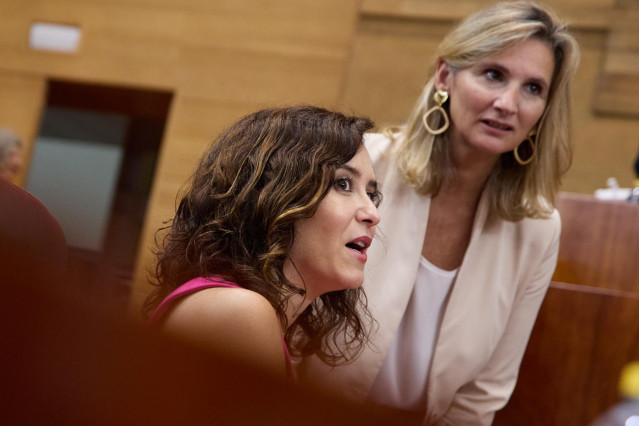 La consejera de Medio Ambiente, Vivienda y Agricultura de la Comunidad de Madrid, Paloma Martín, y la presidenta de la Comunidad de Madrid, Isabel Díaz Ayuso