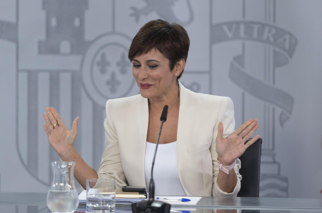 La ministra Portavoz y de Política Territorial, Isabel Rodríguez, durante una rueda de prensa posterior a una reunión del Consejo de Ministros, en La Moncloa, a 13 de septiembre de 2022, en Madrid (España).