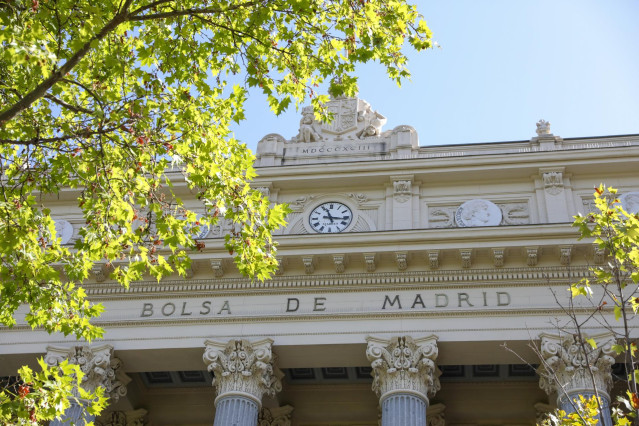 Exterior del Palacio de la Bolsa, a 30 de agosto de 2022, en Madrid (España).