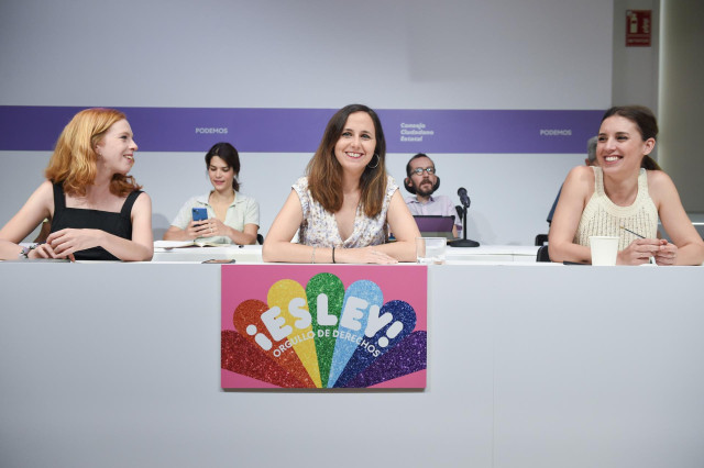 Archivo - (I-D) La secretaria de Organización de Podemos, Lilith Verstrynge; la ministra de Derechos Sociales, Ione Belarra, y la ministra de Igualdad, Irene Montero, durante una reunión del Consejo Ciudadanos de Podemos, a 9 de julio de 2022, en Madrid (