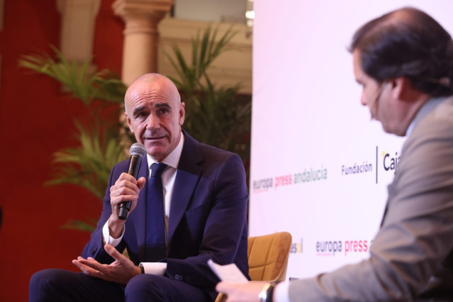 El alcalde de Sevilla, Antonio Muñoz, alcalde de Sevilla, en el desayuno informativo de Europa Press Andalucía.