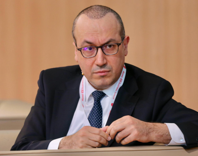 Archivo - El CEO de BBVA, Onur Genç, en la segunda jornada del encuentro de Banca del IESE (Instituto de Estudios Superiores de la Empresa) y EY, en IESE Madrid, a 11 de mayo de 2022, en Madrid (España).