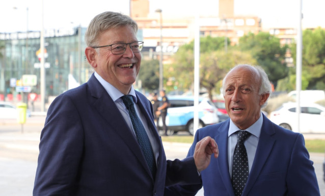 El presidente de la Generalitat, Ximo Puig, en el III Congreso Nacional de Vivienda que se celebra en València.