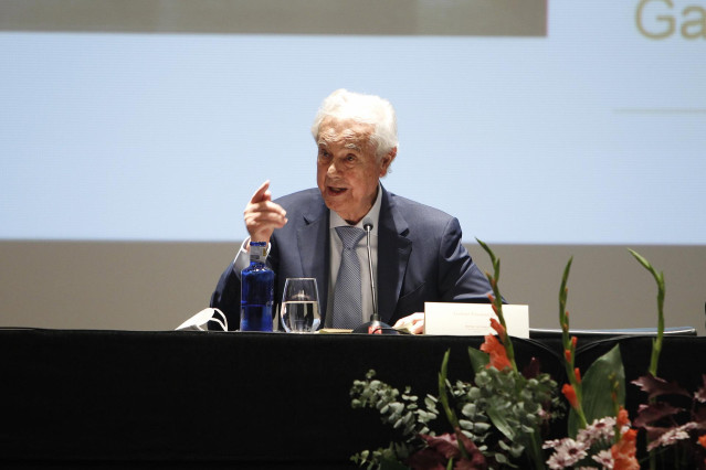 Archivo - El fundador de Meliá Hotels International, Gabriel Escarrer Julià, durante la presentación de su libro de memorias 'Mi vida. La historia del hombre que creó el mayor grupo hotelero español'.