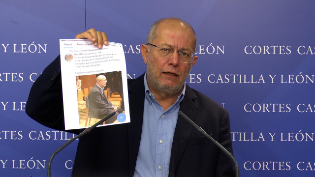 El procurador de Ciudadanos, Franciscoo Igea, solicita la renuncia del presidente de las Cortes