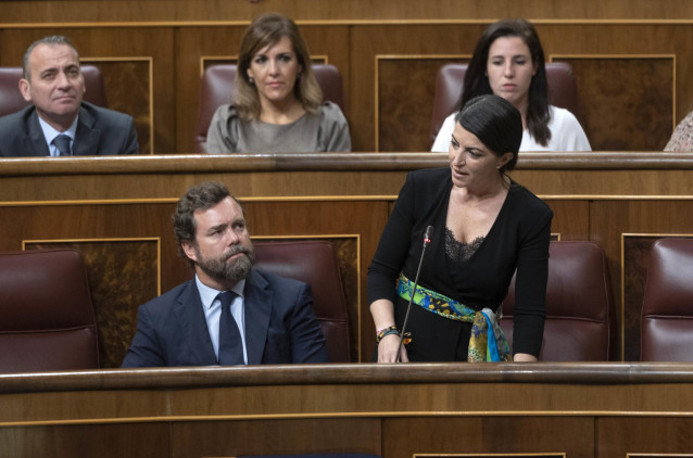 Archivo - El portavoz de Vox en el Congreso, Iván Espinosa de los Monteros, y su excompañera Macarena Olona en el Congreso de los Diputados