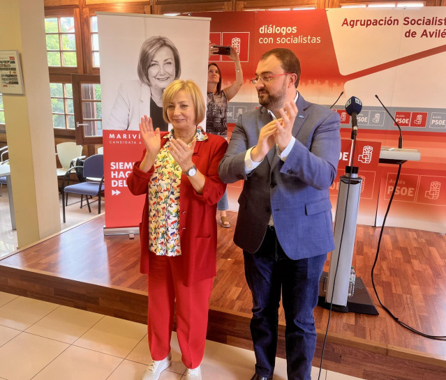 Mariví Monteserín y Adrián Barbón.