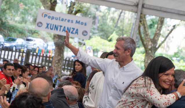El presidente del PPdeG, Alfonso Rueda, en un acto en Mos (Pontevedra).
