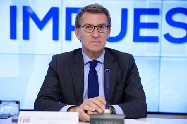 El presidente del Partido Popular, Alberto Núñez Feijóo, preside la reunión del Comité Ejecutivo Nacional del PP, en la sede nacional, a 26 de septiembre de 2022, en Madrid (España).