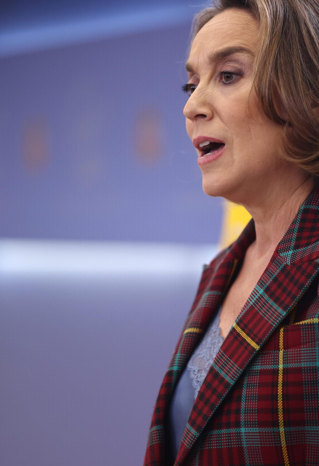 La secretaria general del Partido Popular, Cuca Gamarra, ofrece una rueda de prensa previa a la Junta de Portavoces, en el Congreso de los Diputados, a 27 de septiembre de 2022, en Madrid (España).