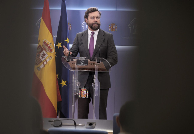 El portavoz parlamentario de Vox en el Congreso, Iván Espinosa de los Monteros, ofrece una rueda de prensa previa a la Junta de Portavoces