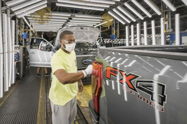 Trabajador de Ford en Louisville, en el estado de Kentucky (Estados Unidos).