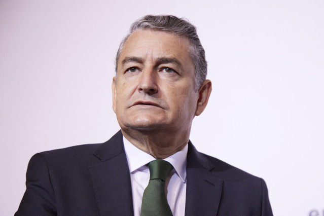 El consejero de Presidencia, Interior y Diálogo Social de la Junta de Andalucía, Antonio Sanz, durante los desayunos informativos de Europa Press Andalucía en la Fundación Cajasol, a 28 de septiembre de 2022 en Sevilla (Andalucía, España). El consejero de