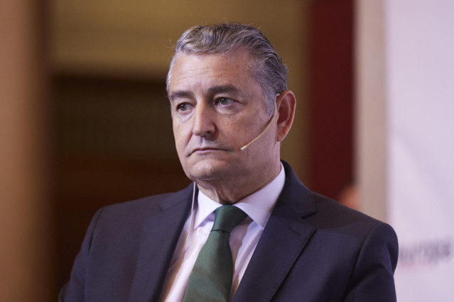 El consejero de Presidencia, Interior y Diálogo Social de la Junta de Andalucía, Antonio Sanz, durante los desayunos informativos de Europa Press Andalucía en la Fundación Cajasol, a 28 de septiembre de 2022 en Sevilla (Andalucía, España). El consejero de