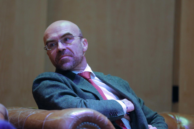 Archivo - El vicepresidente de Acción Política y eurodiputado de VOX, Jorge Buxadé, durante la presentación de su libro ‘Soberanía’, en el Auditorio del Museo Lázaro Galdiano, a 16 de diciembre de 2021, en Madrid (España).