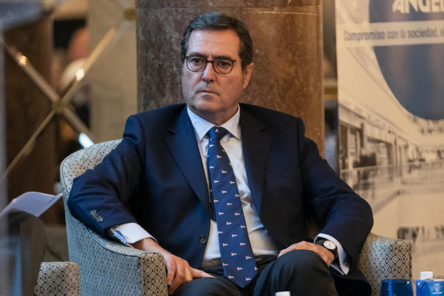 El presidente de la Confederación Española de Organizaciones Empresariales (CEOE), Antonio Garamendi, durante la clausura la Asamblea anual de la Asociación Nacional de Grandes de Empresas de Distribución (Anged), en el Hotel Wellington de Madrid, a 22 de