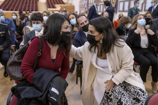 Archivo - Macarena Olona y la líder de Vox Madrid, Rocío Monasterio