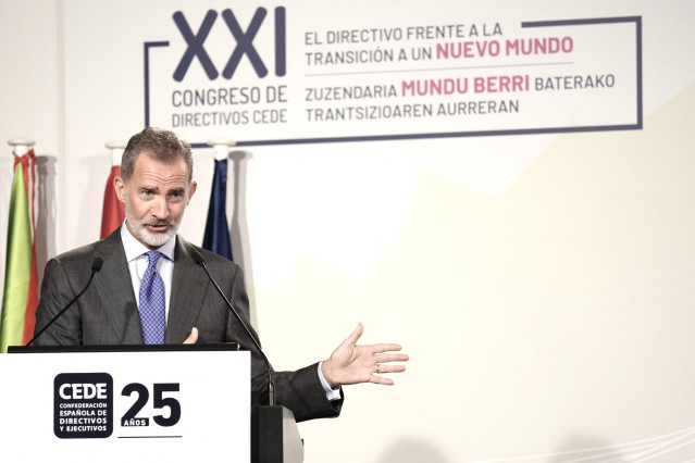 El Rey Felipe VI interviene en el XXI Congreso de Directivos de la Fundación CEDE-Confederación Española de Directivos y Ejecutivos, en el Bilbao Exhibition Centre de Barakaldo, a 29 de septiembre de 2022, en Barakaldo