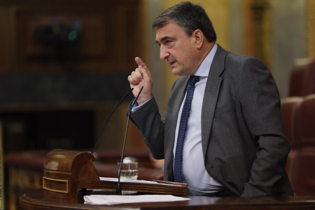 Archivo - El portavoz del PNV en el Congreso, Aitor Esteban, en la segunda jornada de la 26 edición del Debate sobre el Estado de la Nación, en el Congreso de los Diputados, a 13 de julio de 2022, en Madrid