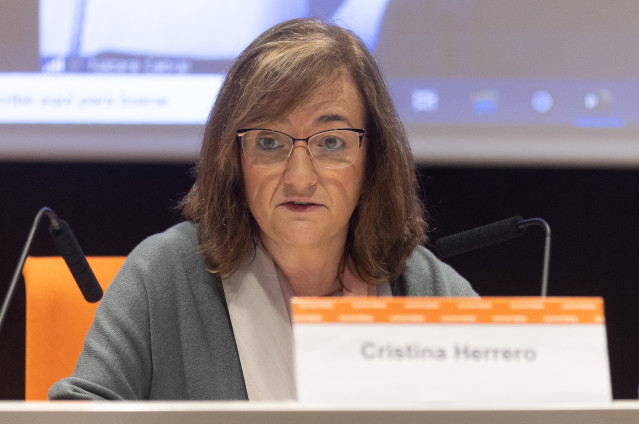 La presidenta de la Autoridad Independiente de Responsabilidad Fiscal (AIReF), Cristina Herrero, interviene en el IX Seminario Ibérico de Economistas. Sede del Consejo General de Economistas de España, a 28 de octubre de 2022, en Madrid (España).