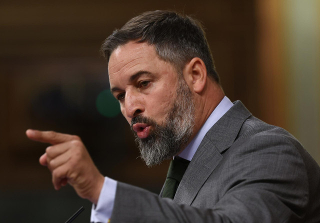 El líder de Vox, Santiago Abascal, interviene durante una sesión plenaria en el Congreso de los Diputados.