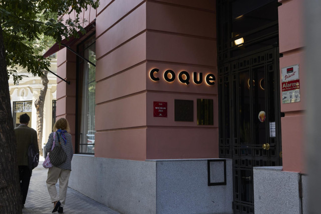 Entrada del restaurante Coque, del chef Mario Sandoval