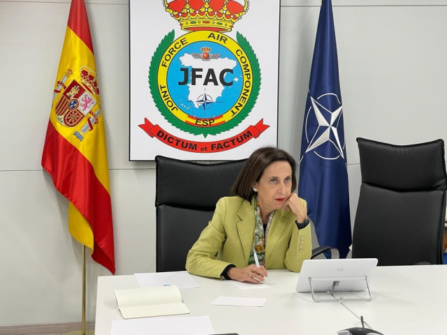 La ministra de Defensa, Margarita Robles, ha mantenido esta tarde una conversación con su homólogo estadounidense, Lloyd Austin